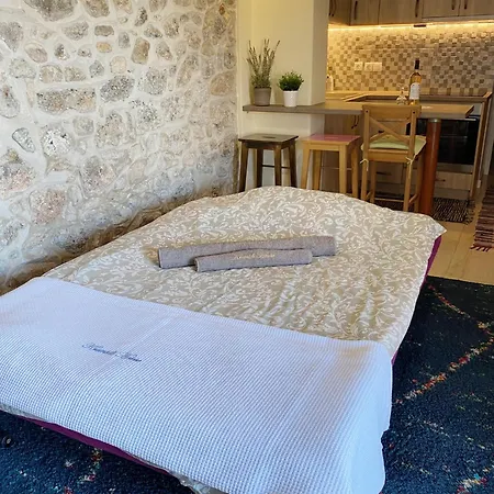 House. Lägenhet Kranidi