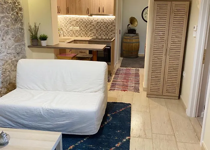 Апартаменты House.